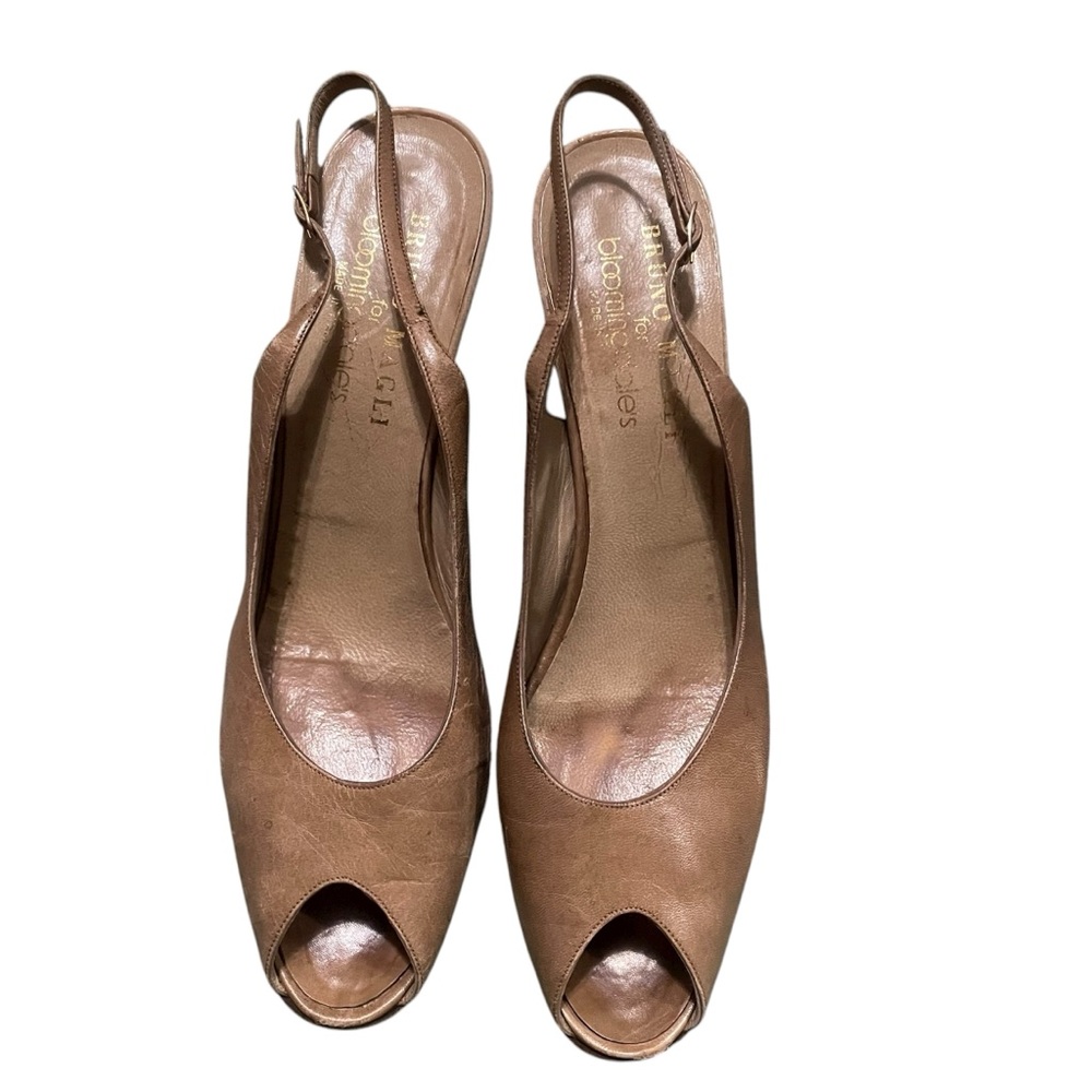 BRUNO‎ MAGLI Bloomingdales 9.5 AA Beige Slingback Peep Toe Shoes Heels Classic